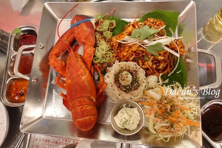  마곡나루 로코쉬에서 랍스타와 꼬막무침을 함께 냠냠