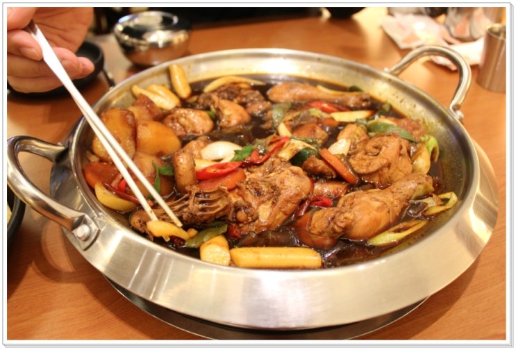  동대문 여행으로 가볼만한 곳은 롯데피트인 흥부찜닭이지요