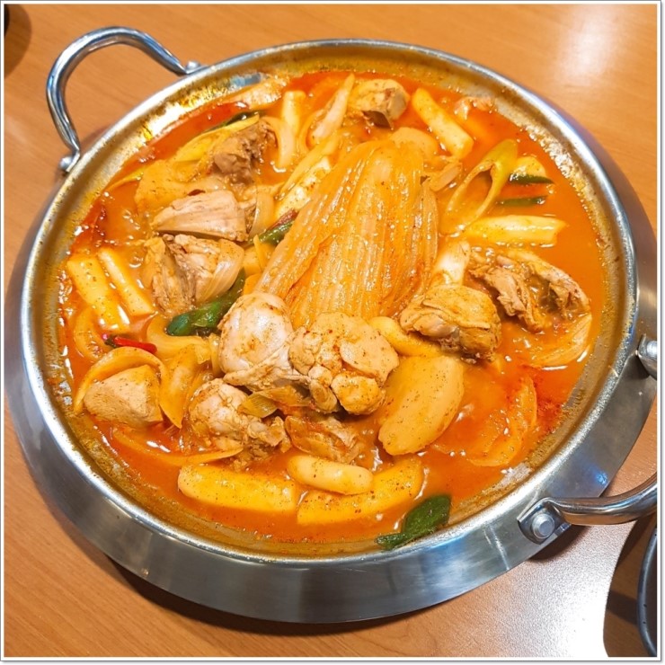  서울찜닭맛집은 동역사에 있는 흥부찜닭이라구요