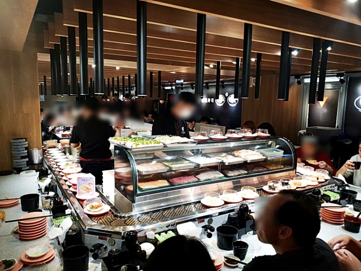  대만여행 10탄 타이베이맛집 시먼딩맛집 스시익스프레스 가성비킹 회전초밥집