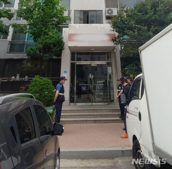  <의정부 일가족 사망사건 아빠 주저흔 딸 방어흔 발견?!> - 목동/신정동 스터디룸 공간책과숲 -
