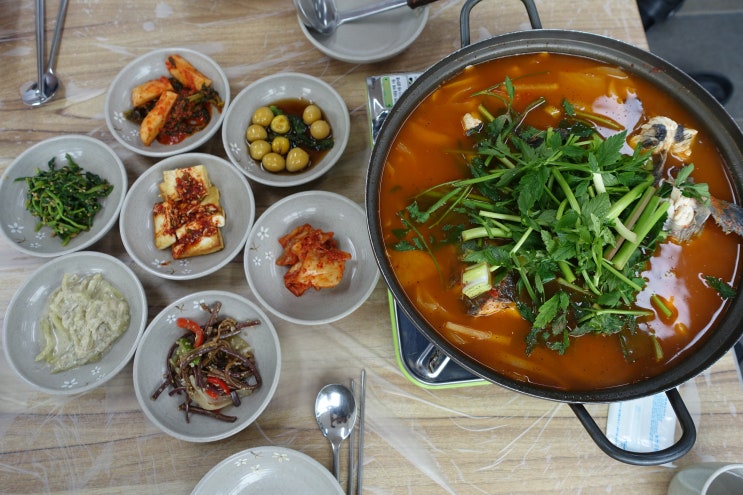  여수 돌산 한식맛집 '조림이랑매운탕이랑' 산우럭매운탕이 시원하고 맛있어요