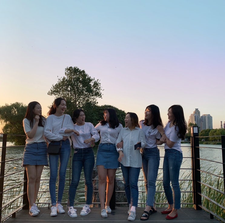  노을은 다 같이 바라본다는 것
