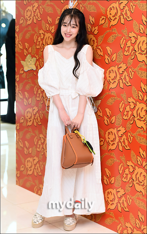  스타스타일_#설리 #로에베원피스