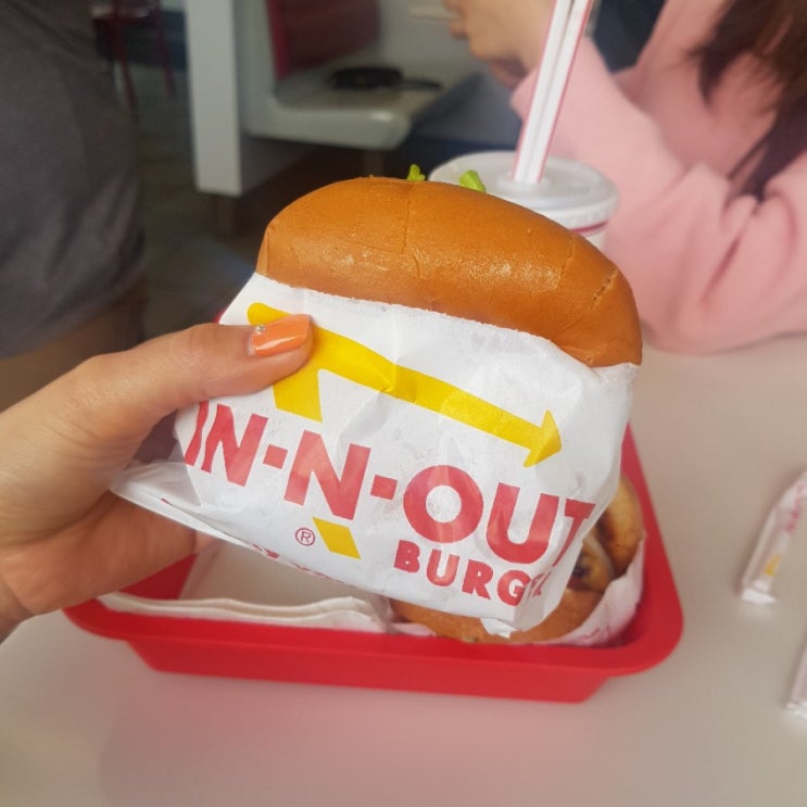  서울에서도 인앤아웃버거를 먹을수있다?인앤아웃 팝업스토어 오픈