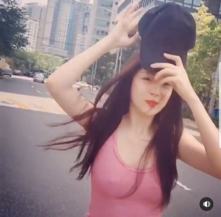  설리 노브라 영상, 왜 자꾸 논란되는걸까?