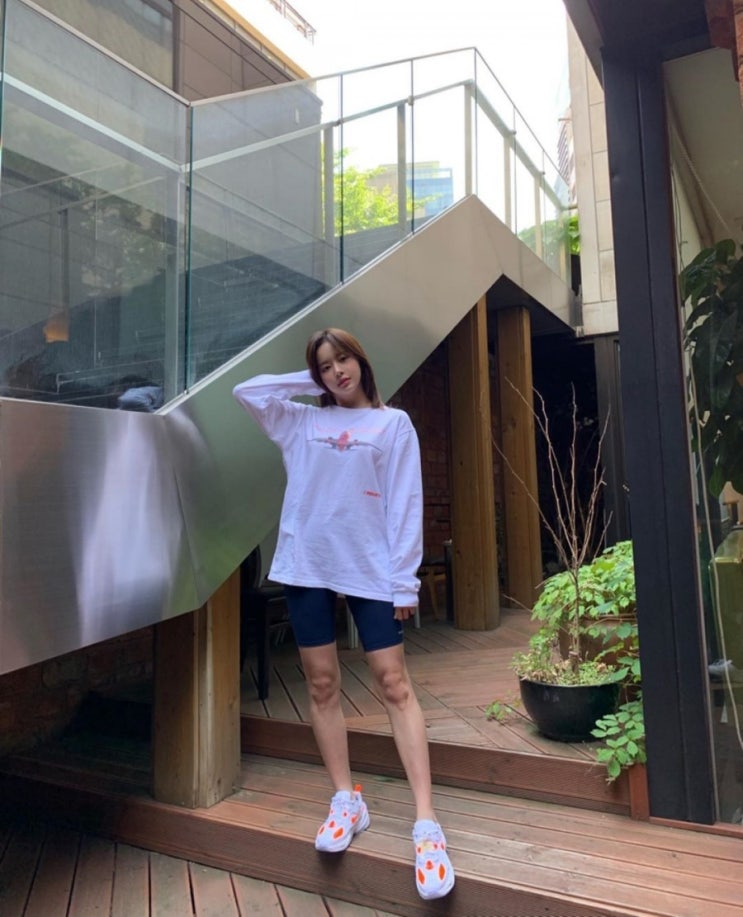  190522 나탈리포트만. 윤진이. 한보름 사복패션