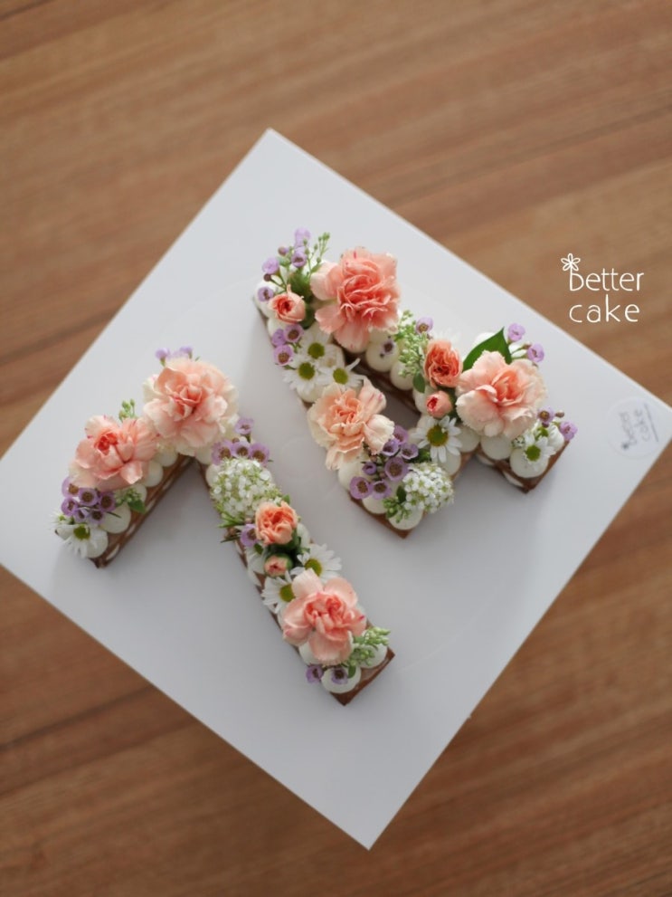  [베러케이크 BETTER CAKE ] 여성스러운 74 숫자 생화 케이크 -공덕 대흥 마포구 케익 -베이킹 클래스 