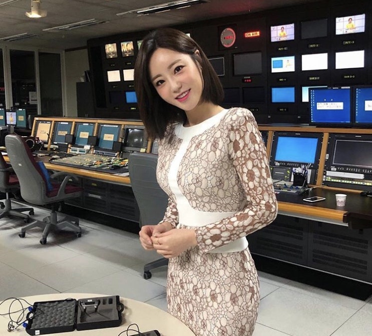  허송연 아나운서 패션구경하기