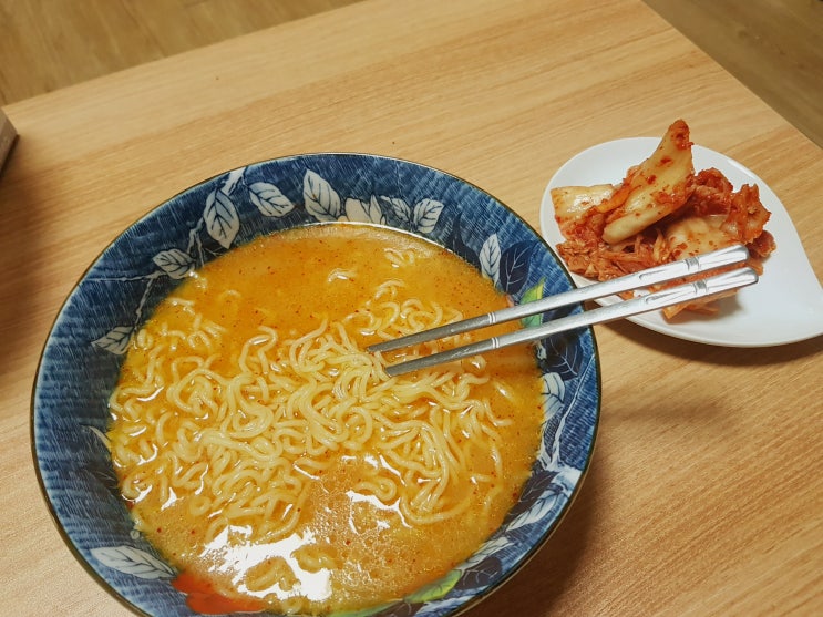  [음식 후기] 일본의 유명 라멘, 이치란 라멘을 봉지로 사서 먹어봤어요!