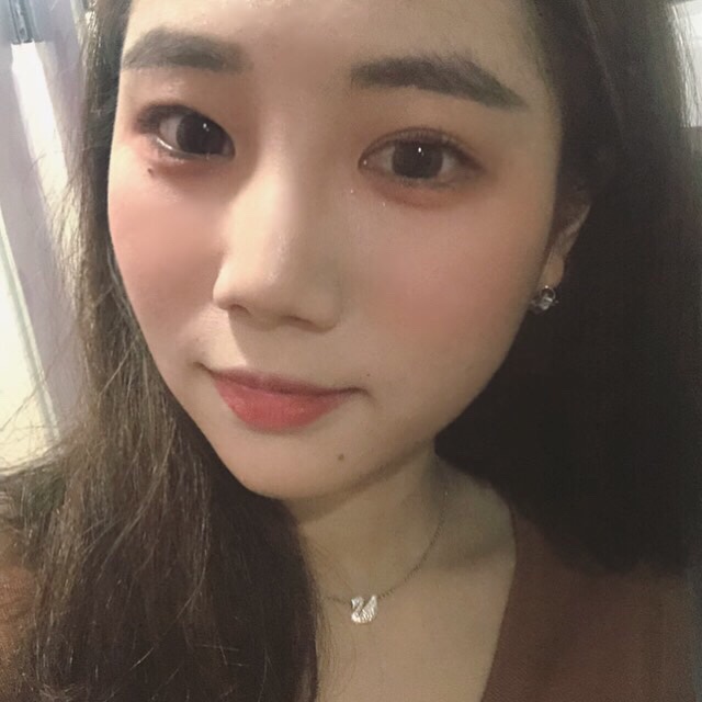  적막한 공기와 나즈막히 속삭이는 애비의 대답