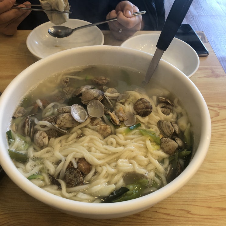  서울 중곡동 맛집 : 이가네 바지락 칼국수 중곡점