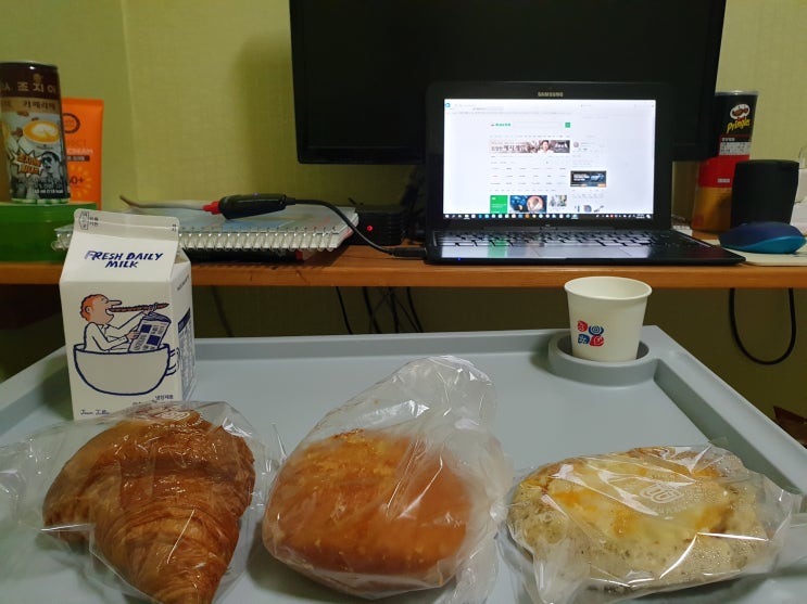 [파리바게뜨] 혼자 먹는 저녁밥은 빵으로다가-혼빵.