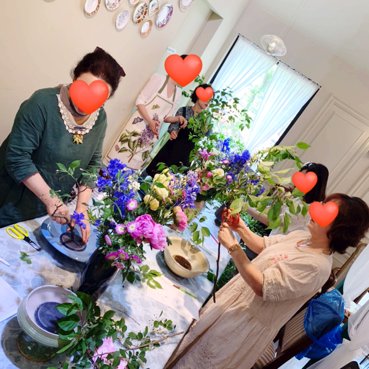  리누갤러리 회원과 함께한 플라워 원데이 클래스, 카페 창업, 취미 꽃꽂이, 테이블 공간 장식