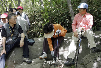  노무현·문재인, 다시는 한 컷에 담을 수 없는 그들의 한때 