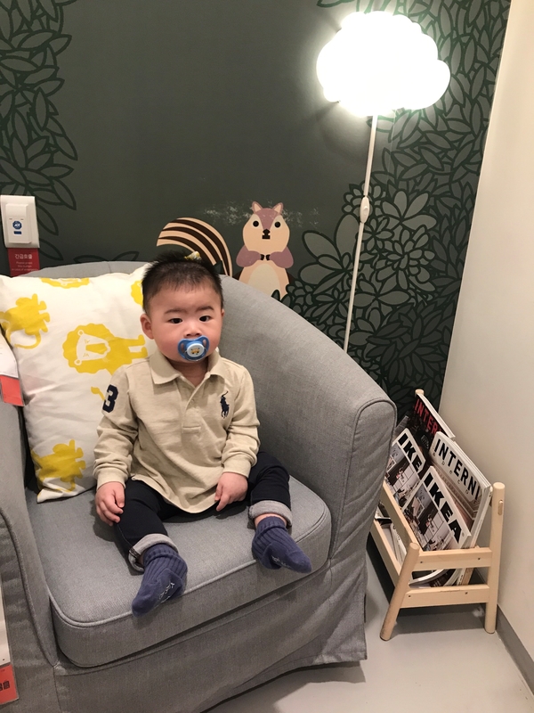  푸르른 5월, 9개월 현우