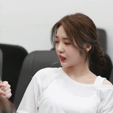  예쁜척 하는 이쁜이 노지선 움짤