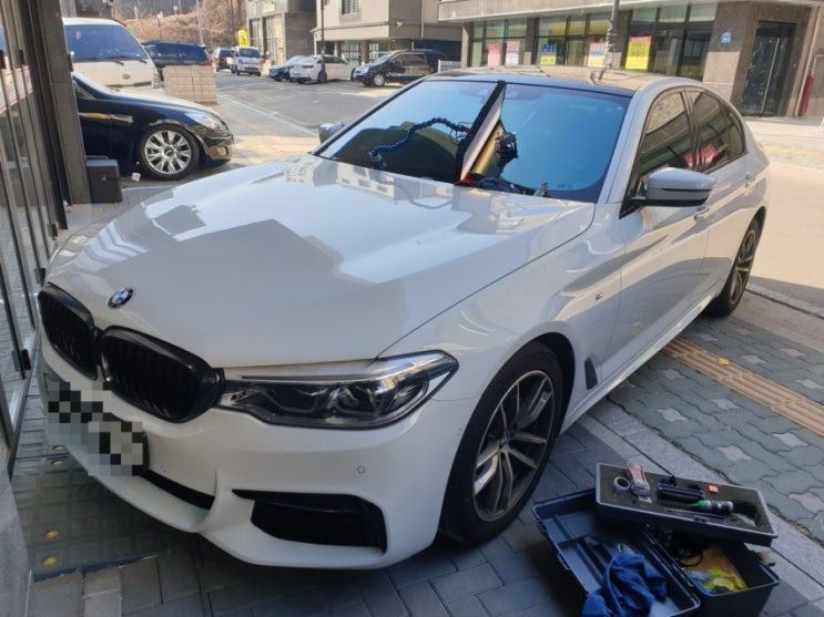 노원 유리복원 유리용접 돌빵수리 BMW 앞유리수리했습니다.