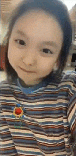  트와이스 애기얼굴 어플 나연 ㅋㅋㅋ.gif