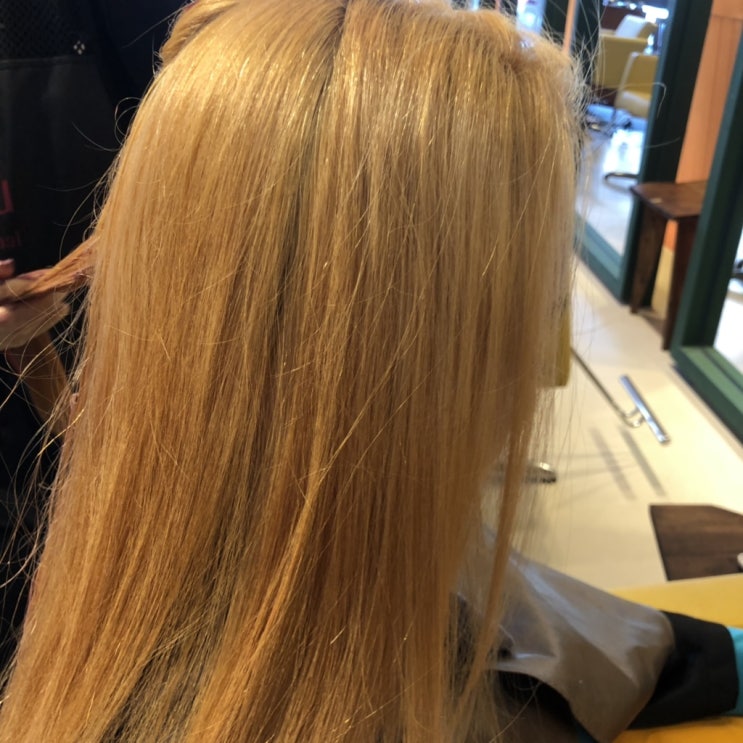  창원 가로수길 한하루헤어샵바버샵 창원여자머리잘하는곳 창원남자머리 창원헤어샵 창원미용실 긴머리펌 창원뿌리펌 단발펌 창원염색잘하는곳 창원염색