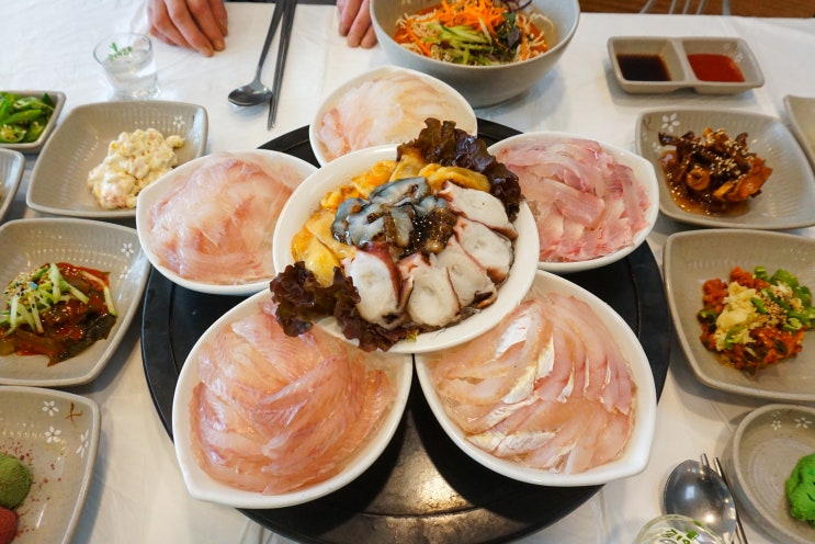  속초 물회 신선함에 풍덩 빠졌어요