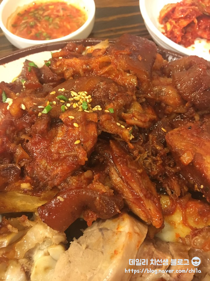 불금엔 뽕나무쟁이 족발 선릉본점으로 가즈아 덤으로 테슬라까지 불금엔 뽕나무쟁이 족발 선릉본점으로 가즈아 덤으로 테슬라까지