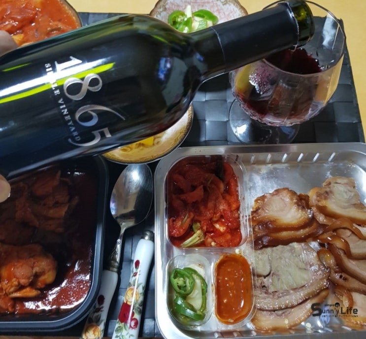 GS편의점도시락 나혼자족발 & 불닭봉 술안주로 딱이얌~! 혼밥러 추천음식으로도 제격 GS편의점도시락 나혼자족발 & 불닭봉 술안주로 딱이얌~! 혼밥러 추천음식으로도 제격