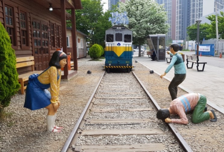  전라북도, 군산관광지, 경암동 - 경암동 철길마을