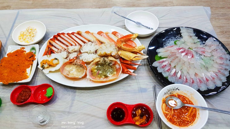  속초 대포항 수산시장 맛집 "두남자 활어회" 대게세트 혼자 즐기기