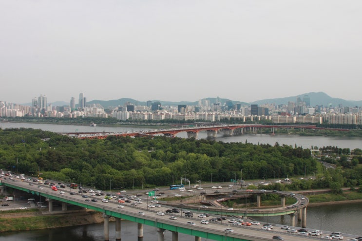 서울나들이 : 응봉산 팔각정(5월)