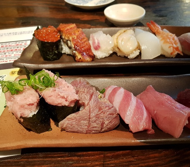  내가 가도 '다치노미'가 좋을까? 박찬일의 신간 <오사카는 기꺼이 서서 마신다>를 읽다가...