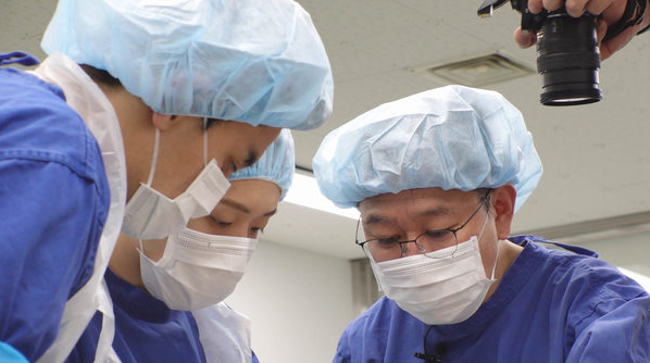 SBS스페셜 부검실 한 달의 기록 죽은 자에게 삶을 묻다 법의관 하홍일 폐결핵 서울대학교 법의학교실 유성호 이숭덕 553회 SBS스페셜 국과수 국립과학수사연구원 부검실 최초 공개