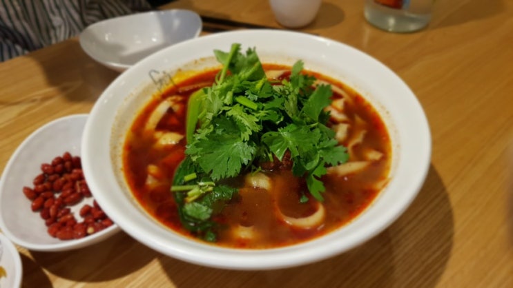  건대 밥집, 수요미식회 나온 송화산시도삭면 나쁘지않네