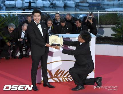 황금종려상 '기생충', 韓개봉 앞두고 흥행 청신호