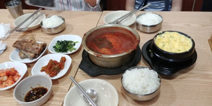  중앙갈치식당 - 남대문시장 갈치골목의 갈치조림 전문