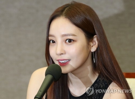 가수 구하라, 극단 선택 시도…"의식 없지만 호흡·맥박 정상" 가수 구하라, 극단 선택 시도…"의식 없지만 호흡·맥박 정상"