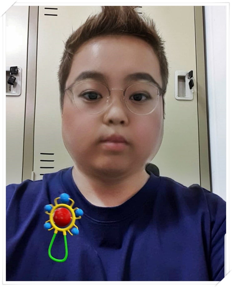  이웃님들 이거 해보셨나요? 요즘 인싸중에 인싸들만 한다는 스냅챗.. 사진찍기!! 그래서 나도 해봤다.. 이럼 인싸각???