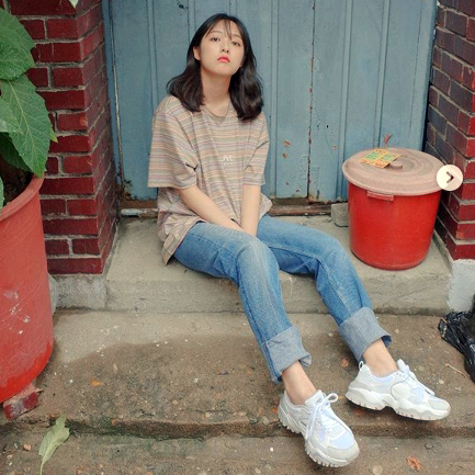  엄브로 범피엑스 :: 이선빈 김보라 사복 패션 신발 모두 이거야!