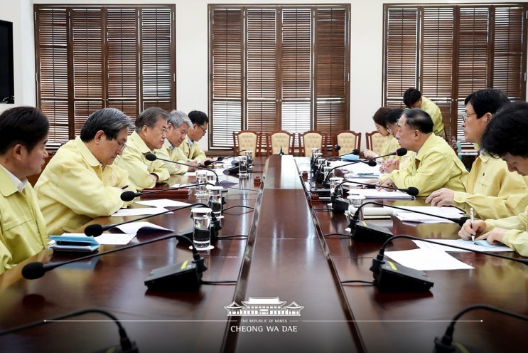  경제부총리 정례보고 관련 고민정 대변인 브리핑