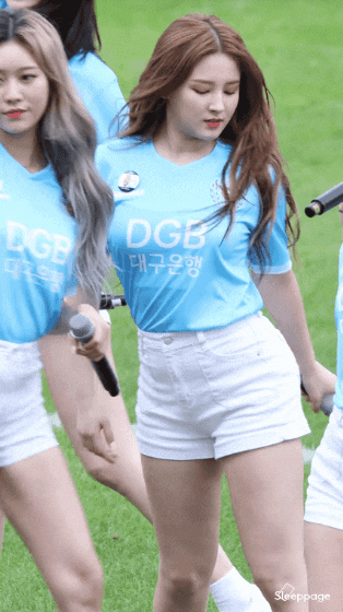  모모랜드 낸시 발전하는 몸매 근황 움짤 호불호 갈림?
