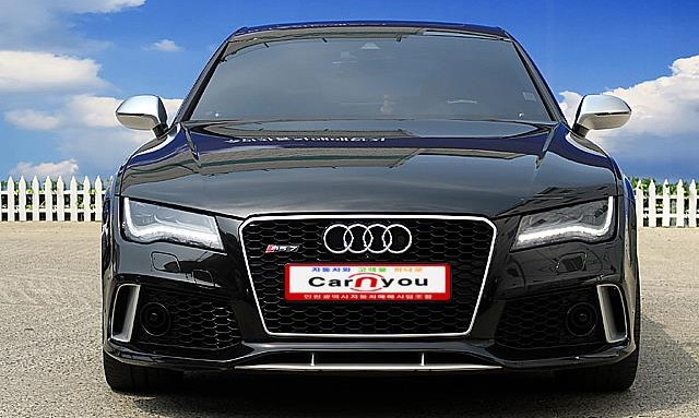  아우디 RS7 4.0 TFSI 콰트로 중고차 매력적이양