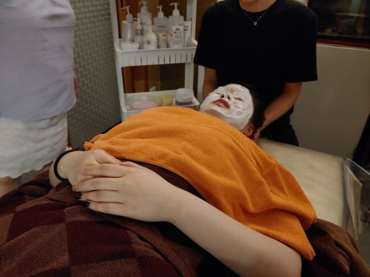  마포 피부관리샵 여드름관리 피부관리 잘하는 곳 로이에스테틱 추천
