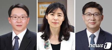 文대통령, 747일만에 인사수석 교체..국세청장·법제처장도