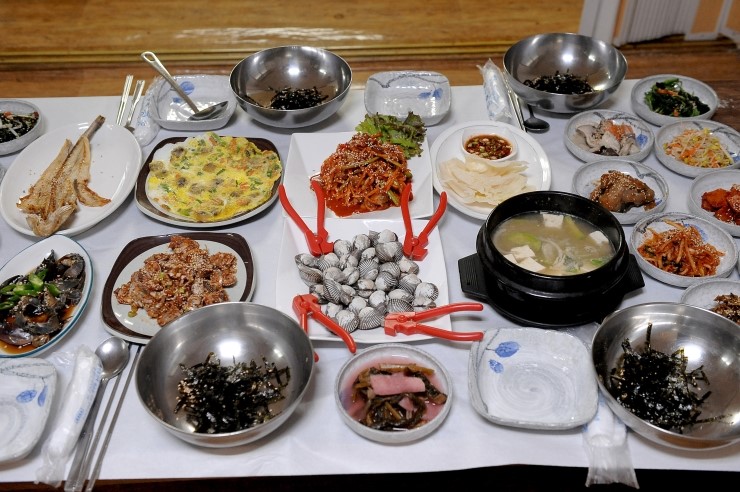  순천 한정식 맛집 까먹는 재미가 있는 꼬막!