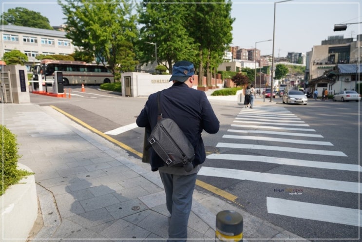  소지섭 카메라 가방 등장! 어떤 제품일까?