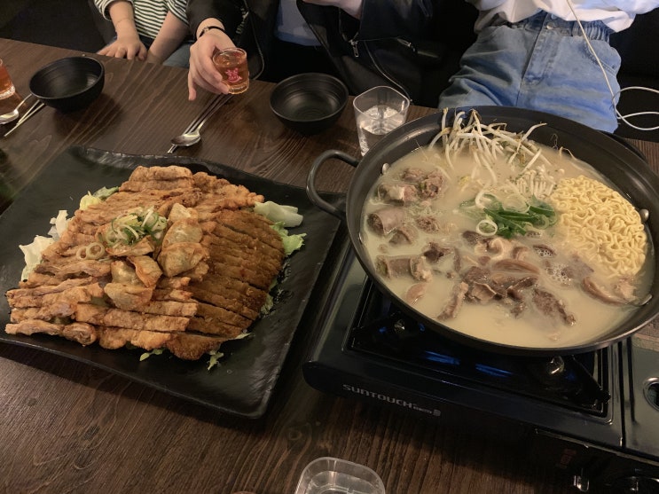  부산대술집골목 맛집 퓨전요리전문점 청월대보름에서 즐거운 시간!