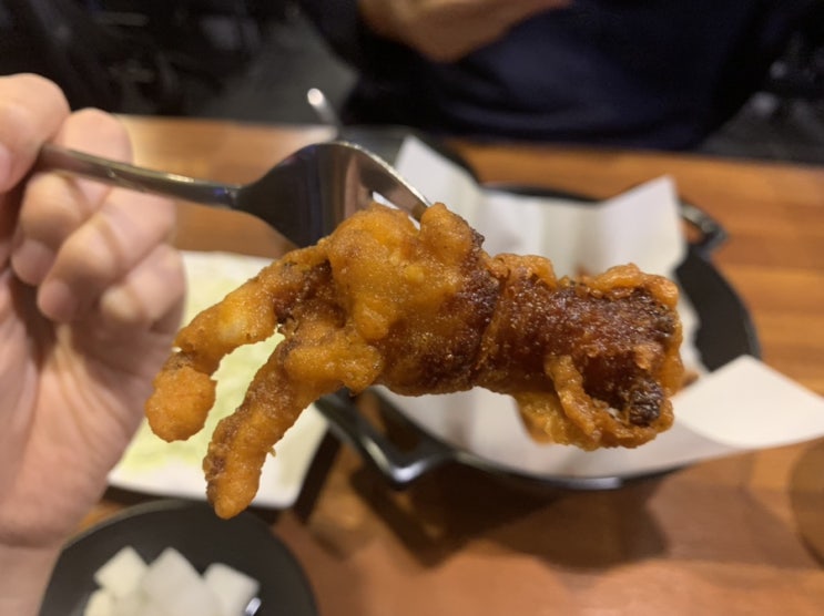충무로 치킨매니아 닭발튀김 장첸통다리 + 핫마요소스