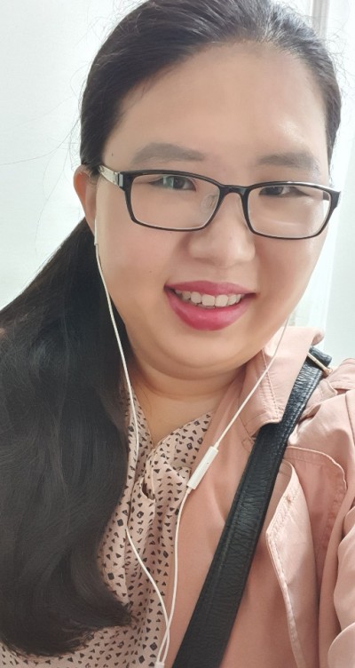  분홍 원피스 분홍 코트 입은 #인선프리