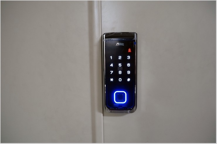  디지털도어락 우리집 문을 새롭게 교체한 밀레시스텍 MI-500F