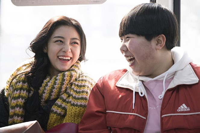  [영화 리뷰] 박화영, 불편한 진실 앞에서 외면하고 싶은 마음